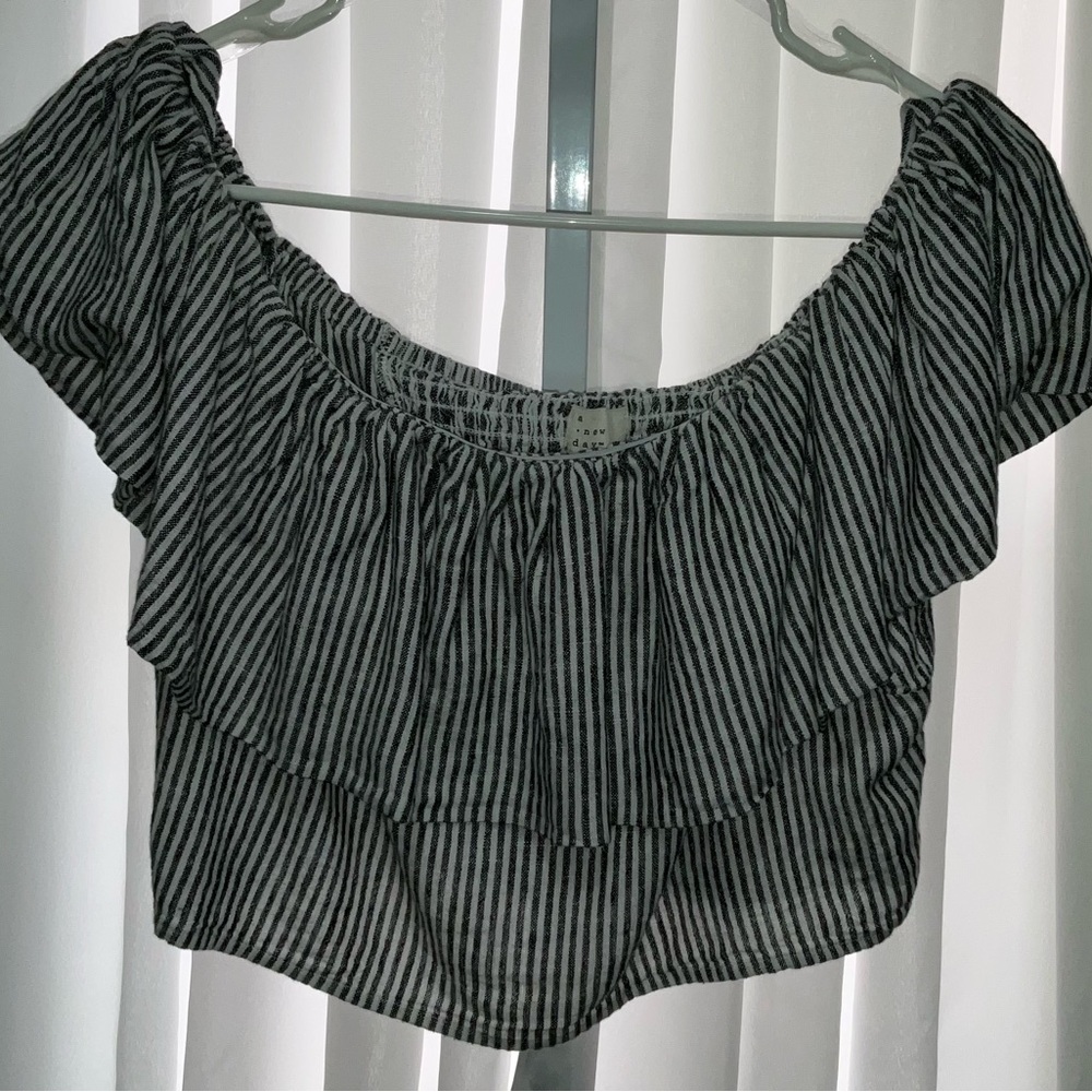 Striped Off-Shoulder Top - - Picture 2 of 8